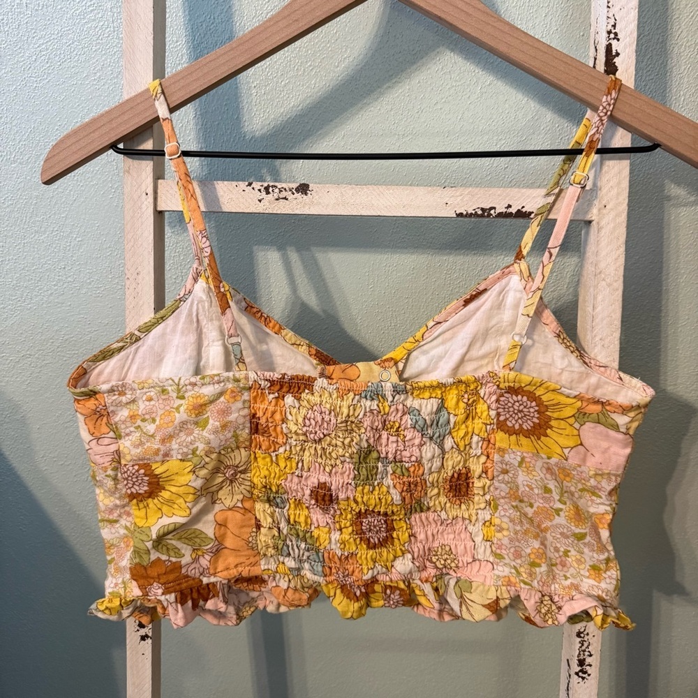 American Eagle Wildflower Patchwork Floral Tie-Front Crop Top Size M Yellow Pink - Picture 4 of 10